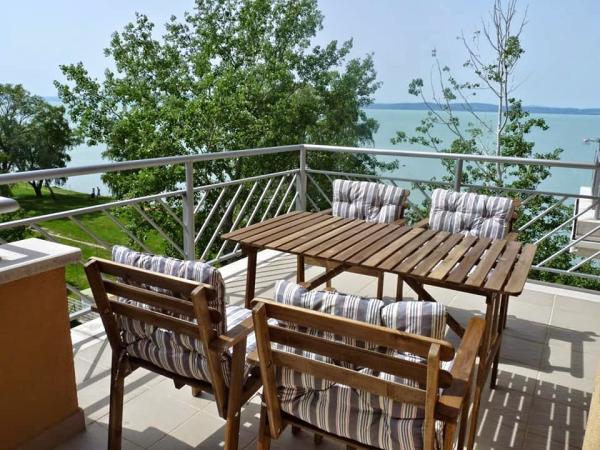 Panorama Sunset Apartman (Siófok) közvetlen vízparti  4 fős