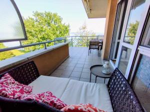 6c943d4d-c40e-4348-9893-d5e3abb63fce